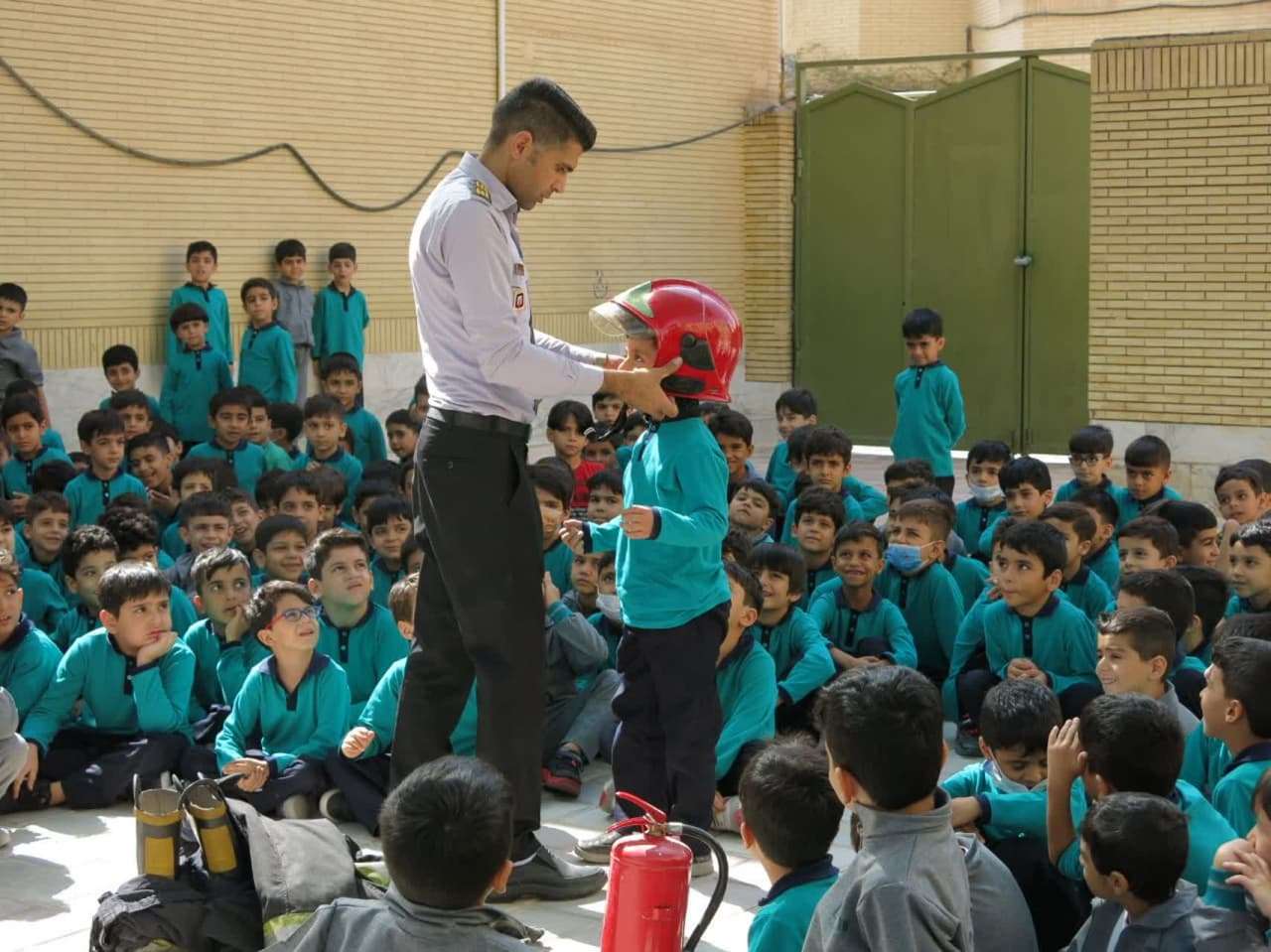 روز آتش نشانی و ایمنی